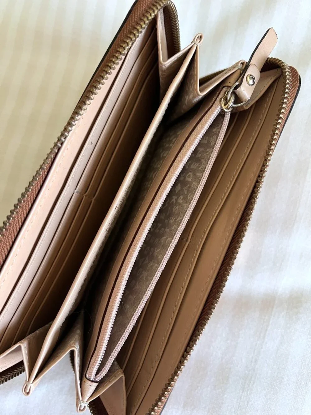 Kate spade zip around wallet